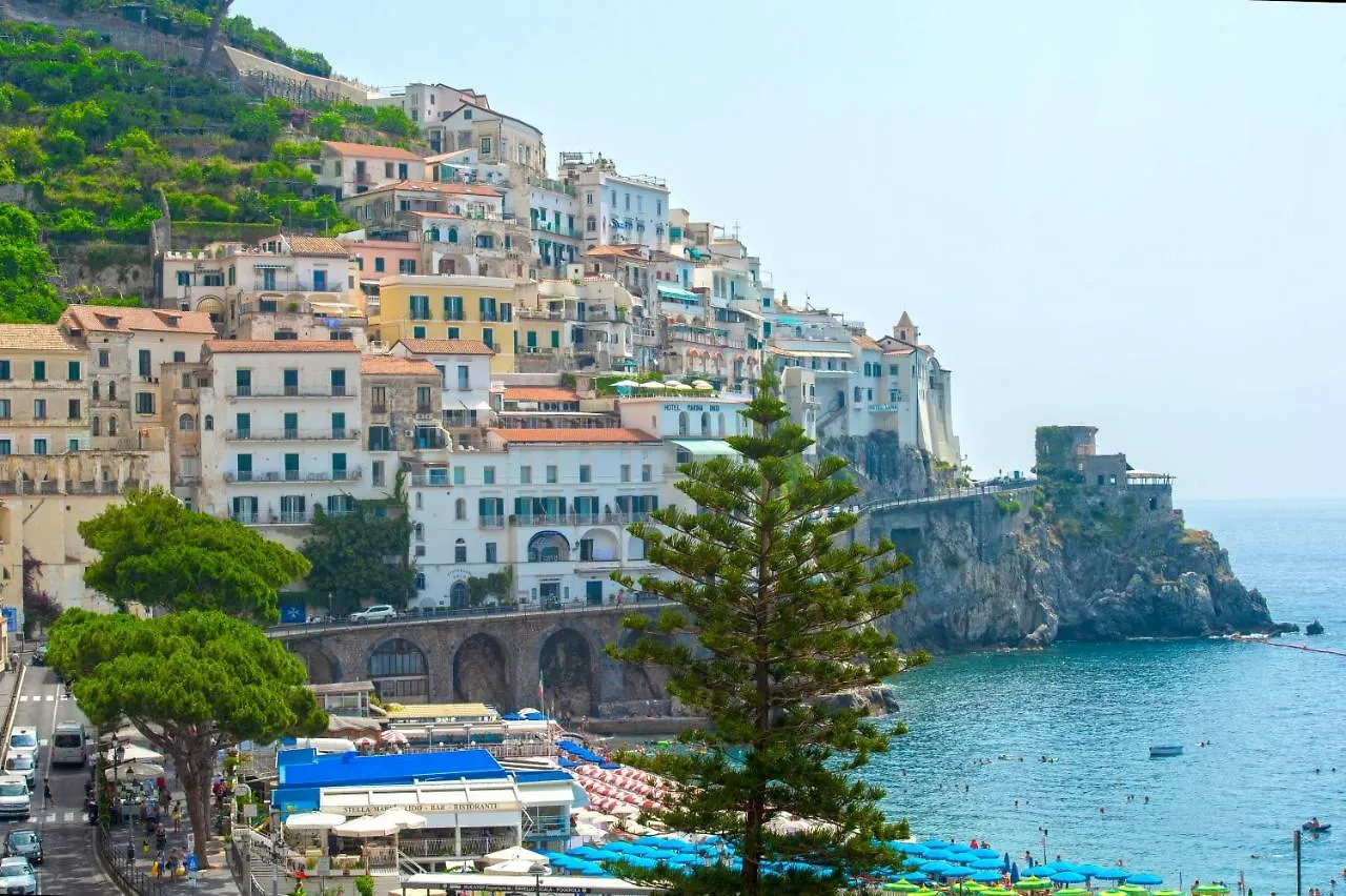 Amalfi Moon Apartment 0*,  Italy